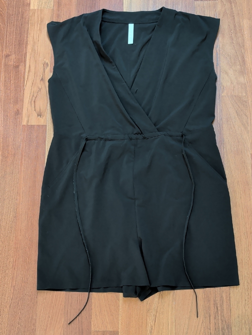 Athleta Brooklyn Romper Sz L